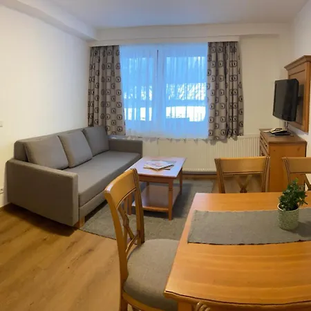 Zur Post Hotel 3*
